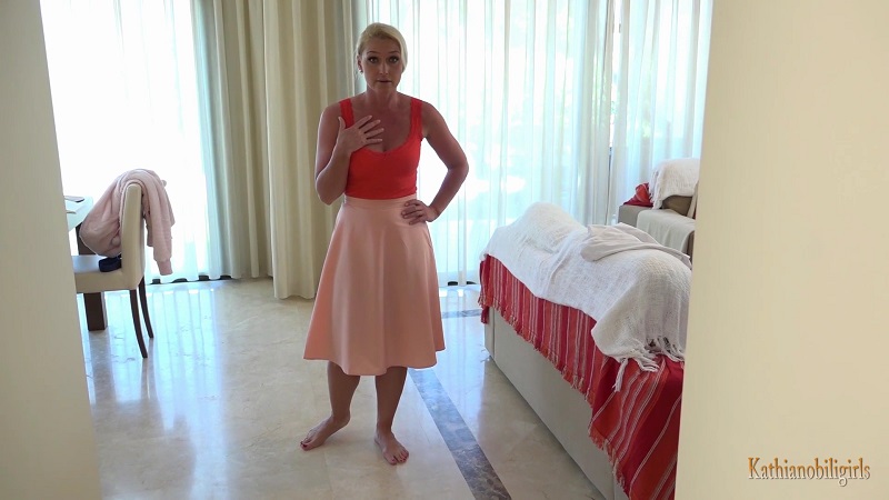Kathia Nobili - Good bye FUCKING with your MOMMY before you go with your father to holiday!!!