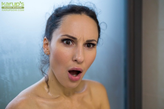 Lilu Moon - Don t Tell My Wife